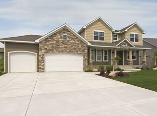 3267 Katie Ln, Arden Hills, MN 55112