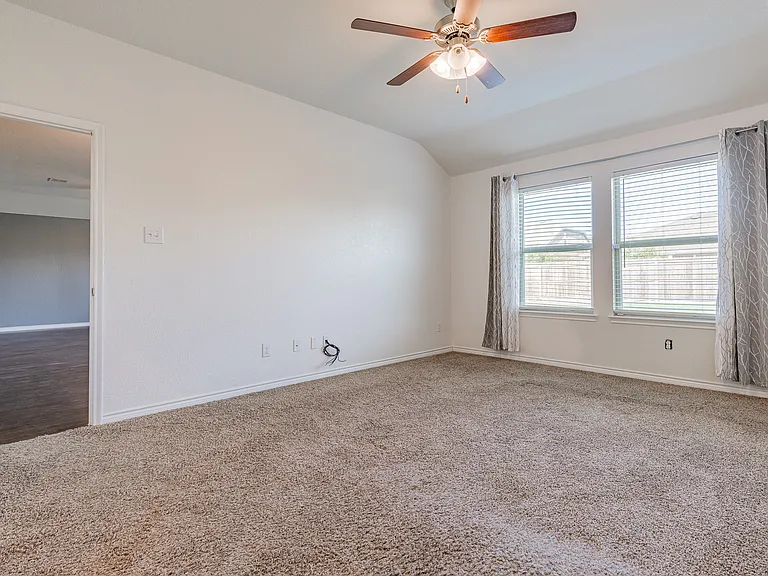 4013 Spur Trail Dr — Photo 18