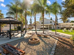 1222 Lupine Hills Dr, Vista, CA 92081