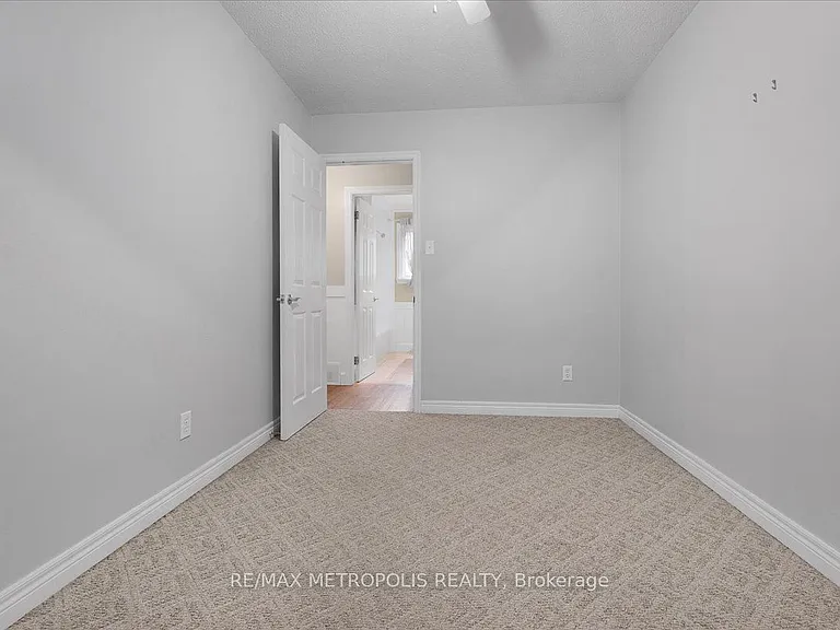 23 Silver Aspen Cres #MAIN — Photo 23