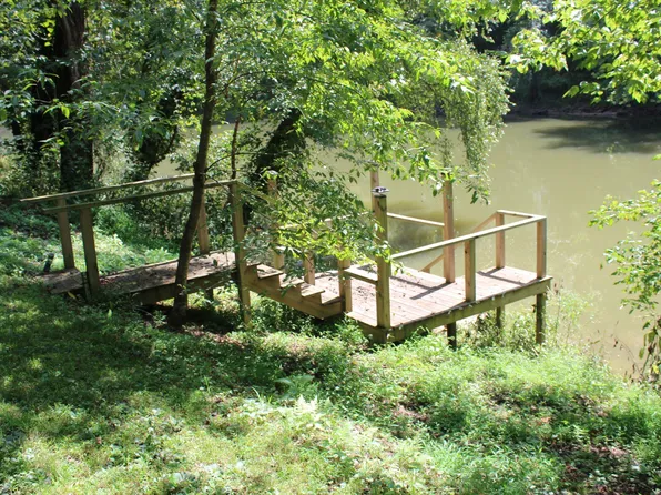 13888 Duck Rd, Ivydale, WV 25113