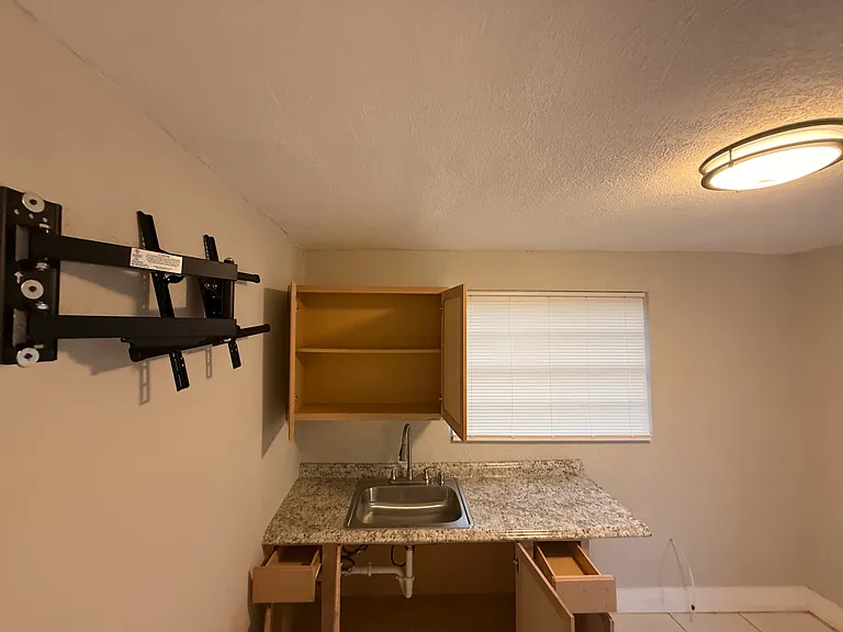 2473 SW 14th St #2 — Photo 7