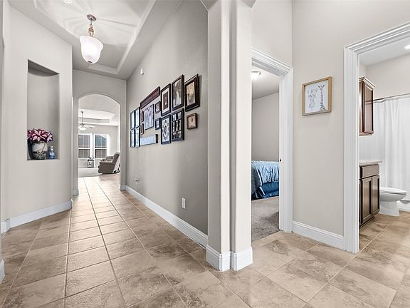 4th image of 4100 Wavertree Rd