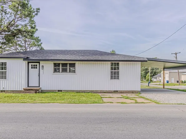 207 W Franklin St, Marmaduke, AR 72443