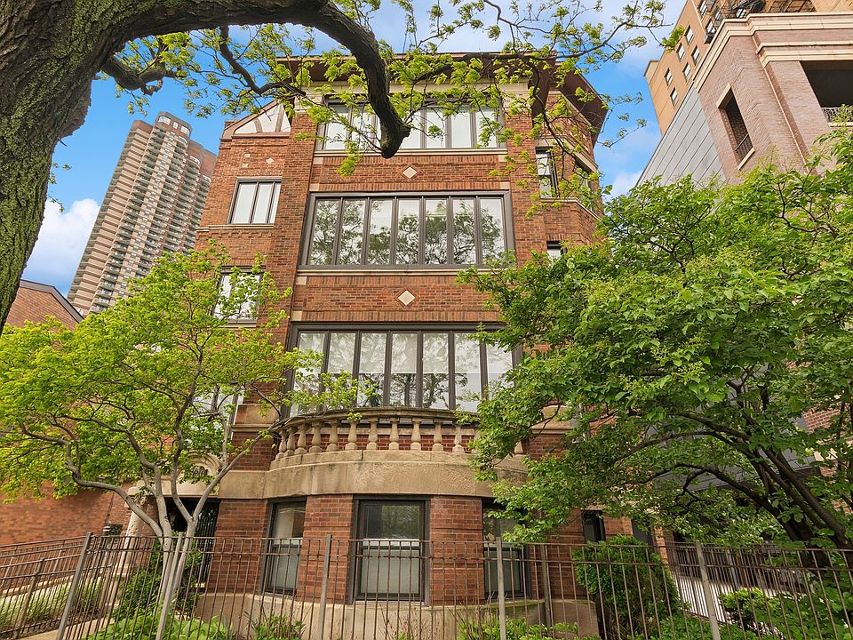 1st image of 3720 N Lake Shore Dr #1D