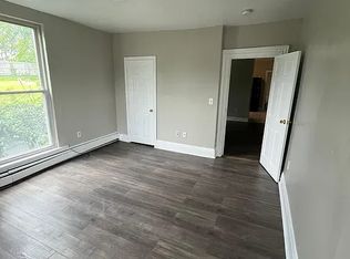 8 Hammond St #2, Worcester, MA 01610