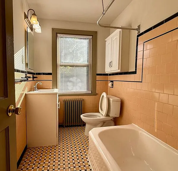 1400 Kenmore Ave #C1 — Photo 9