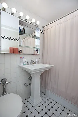 Rented by Oxford Property Group | media 12