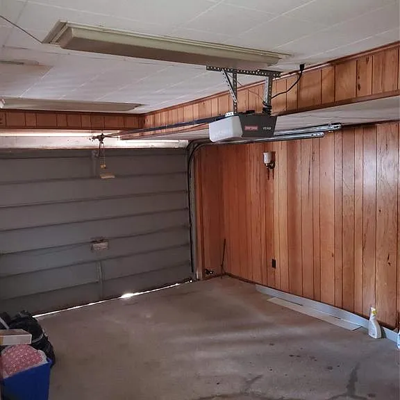 553 N Old Woodward Ave — Photo 19