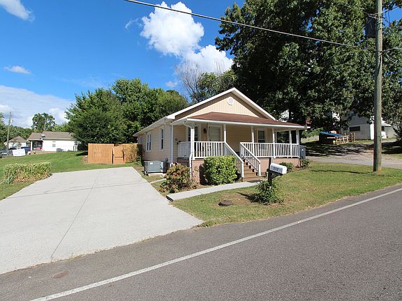 4th image of 2112 Nadine St