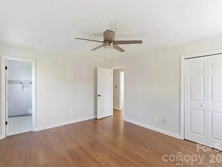 5810 Red Carriage Ln — Photo 12
