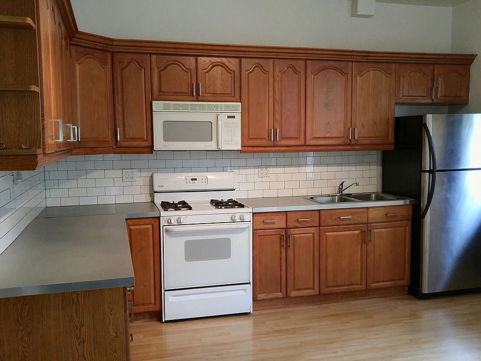 2nd image of 93 McGuinness Blvd Fl 1