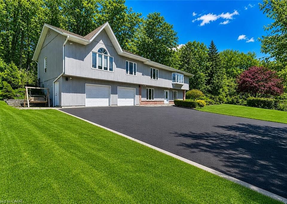 2nd image of 8951 Mississauga Rd