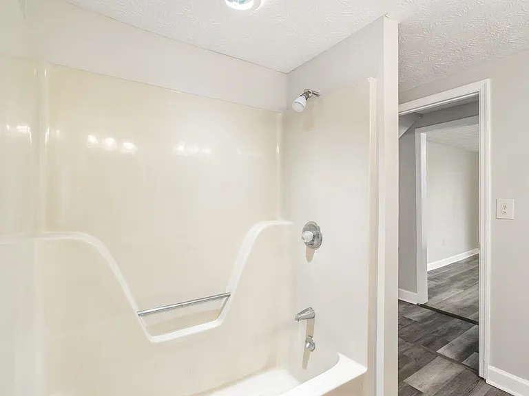 9907 Donovan Ln — Photo 8