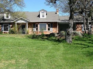 11340 Corp Ranch Rd, Ashland, OR 97520