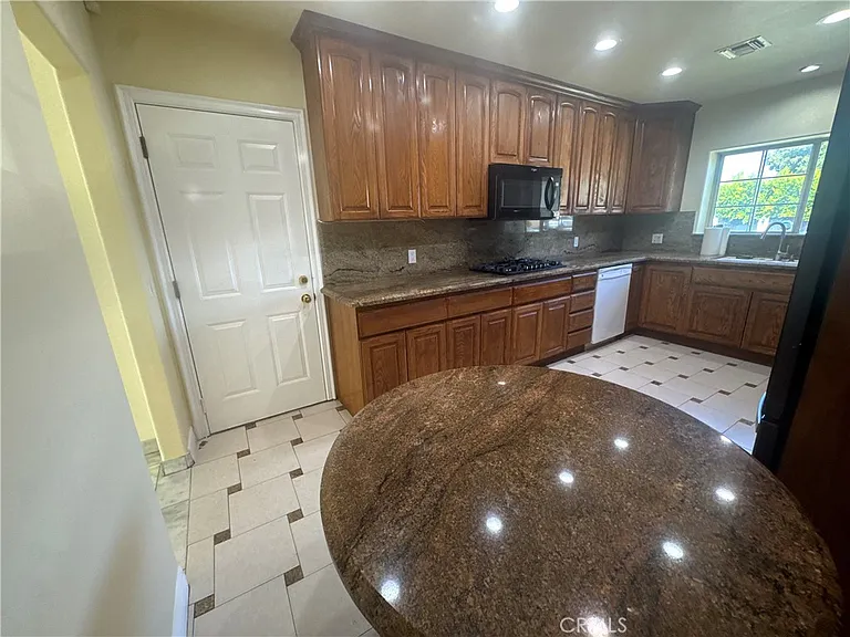 5171 Chimineas Ave — Photo 12
