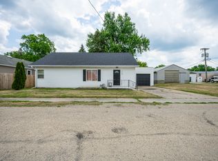 320 Adams St, Malta, IL 60150