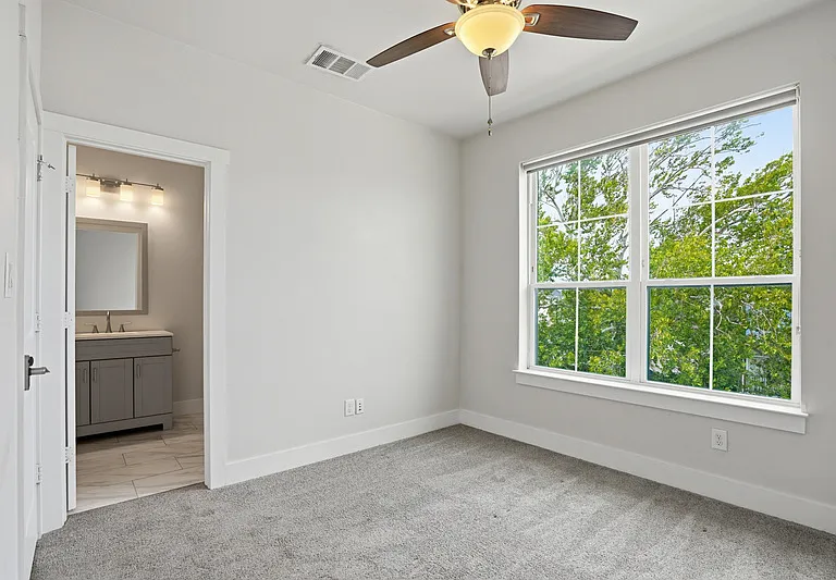 2340 Benbrook Dr — Photo 24