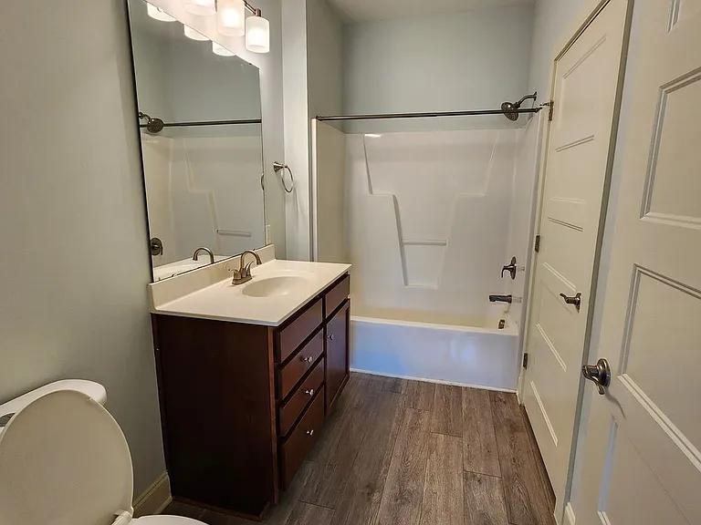 4021 Blackstone Dr #200 — Photo 23