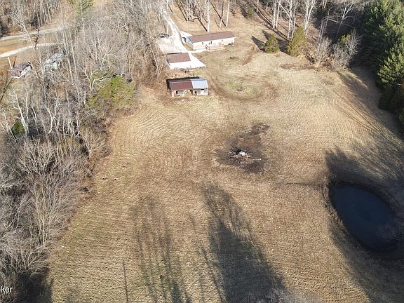 5th image of 215 Meade Springs Rd