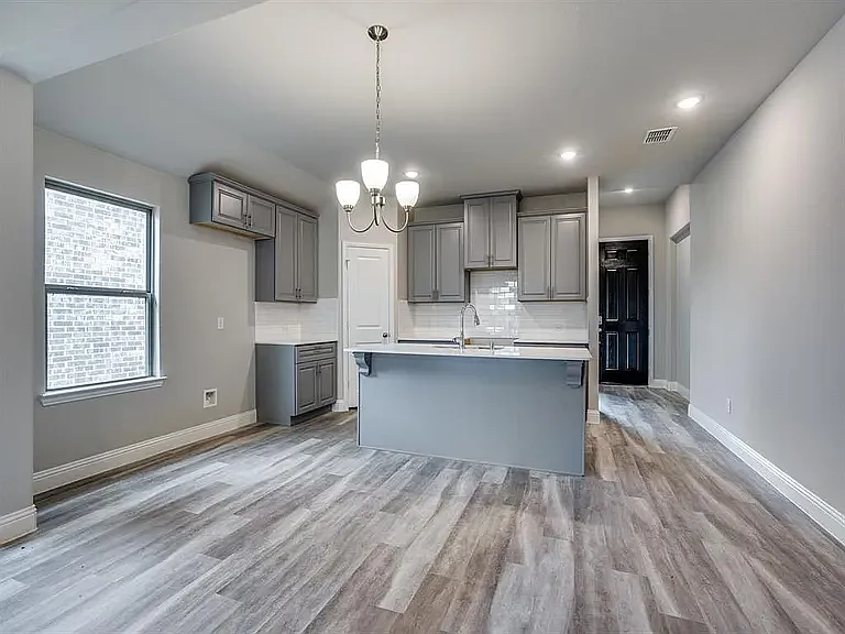 2816 Inn Kitchen Way — Photo 2