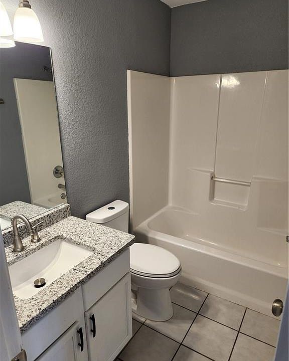 1st image of 5206 Daybreak Cir APT A