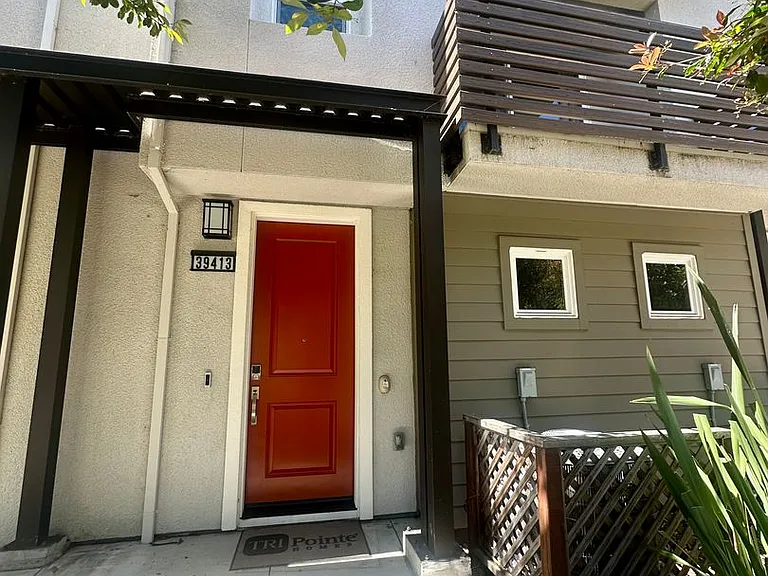 39413 Mission Blvd — Photo 2