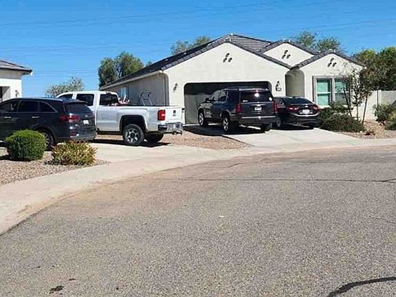 Exterior Neighborhood (street photo)