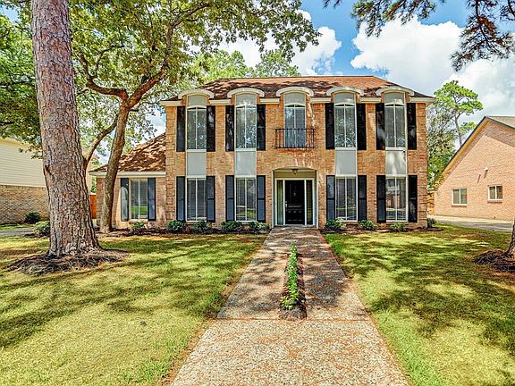 5th image of 3502 Woodbriar Dr