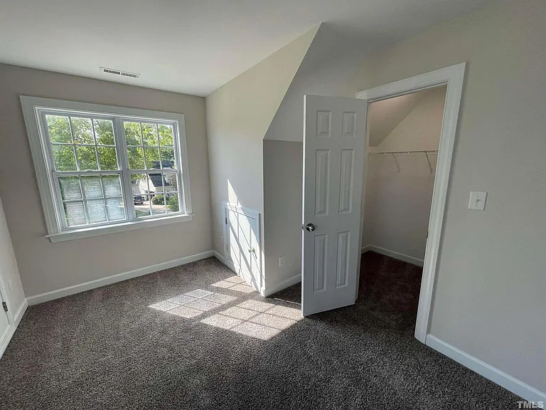 112 Worthington Ct — Photo 41
