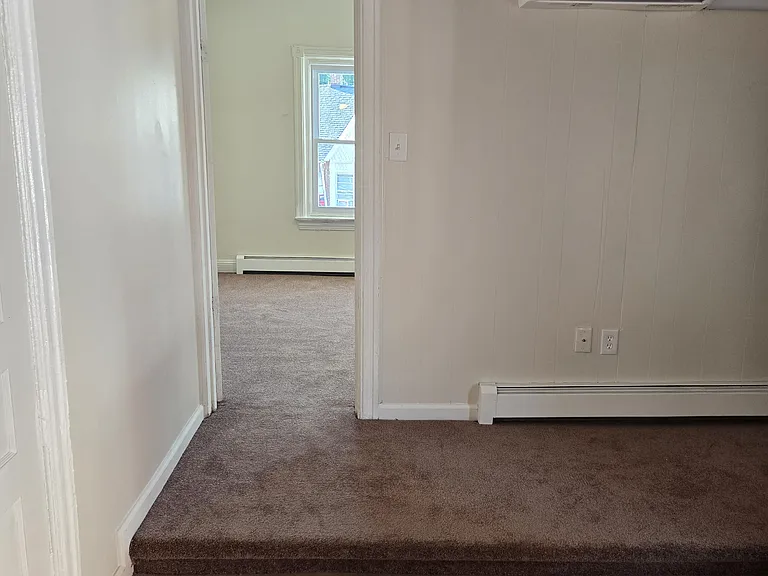 260 E Chestnut St #3 — Photo 5