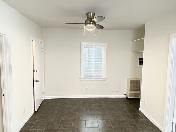 4th image of 317 N Burlington Ave #4