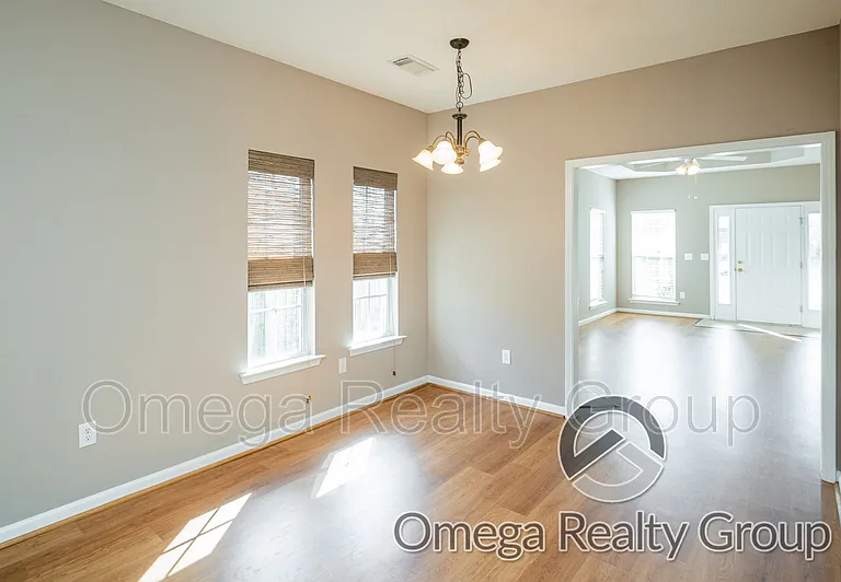 9717 Full Moon Cir — Photo 16