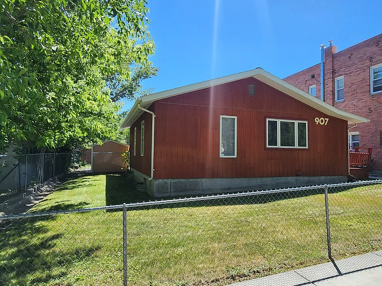 907 E 6th Ave — Photo 17