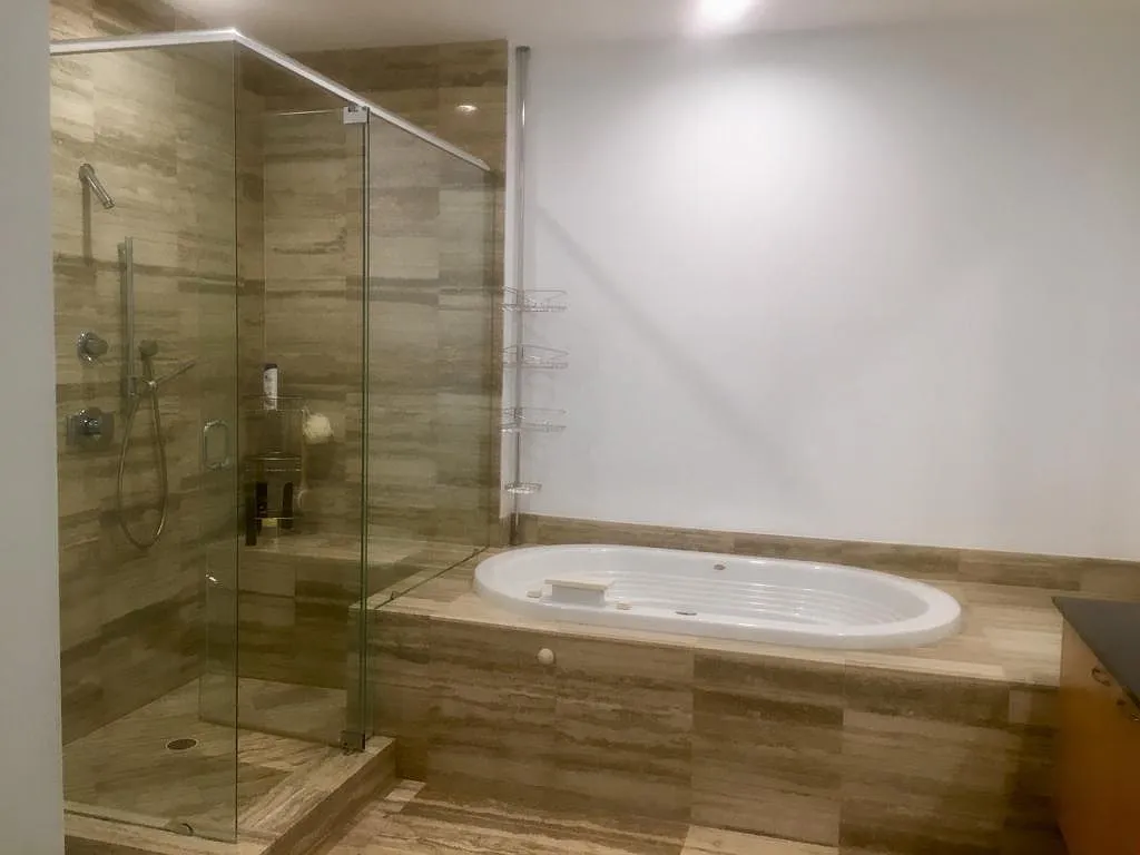 3 bed, 1985 sqft, $7,800 — Photo 3