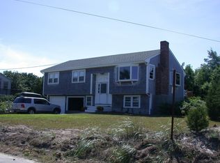 257 Nobscussett Rd, Dennis, MA 02638
