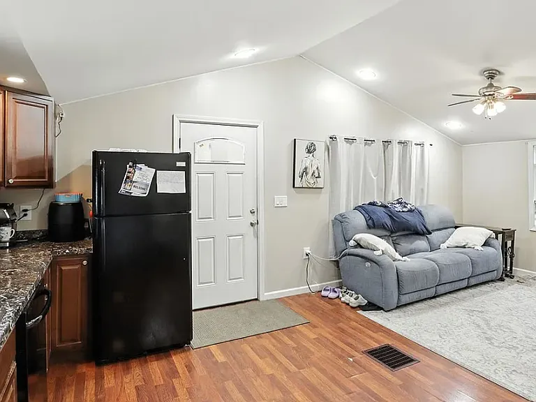 5639 Palmyra Rd W — Photo 3