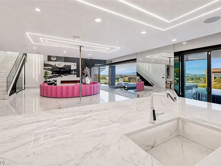 2276 Horizon Light Ct — Photo 16