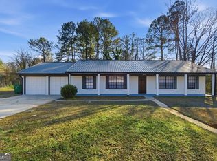 1999 Sewing Cir, Lithonia, GA 30058