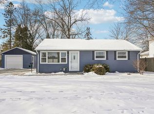 909 8th AVENUE, Grafton, WI 53024