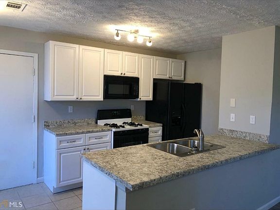 3rd image of 5958 Dart Dr