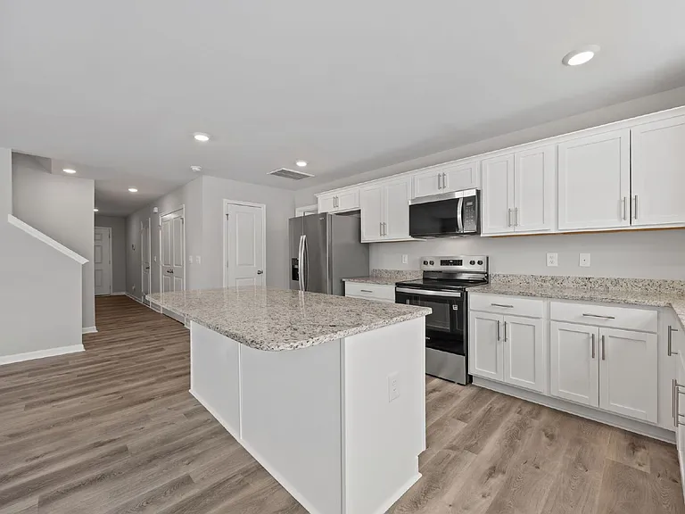 4500 Sandstone Dr — Photo 26