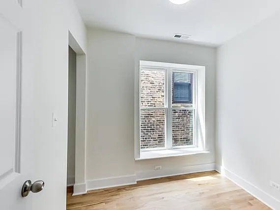 815 S Carpenter St #2F — Photo 12