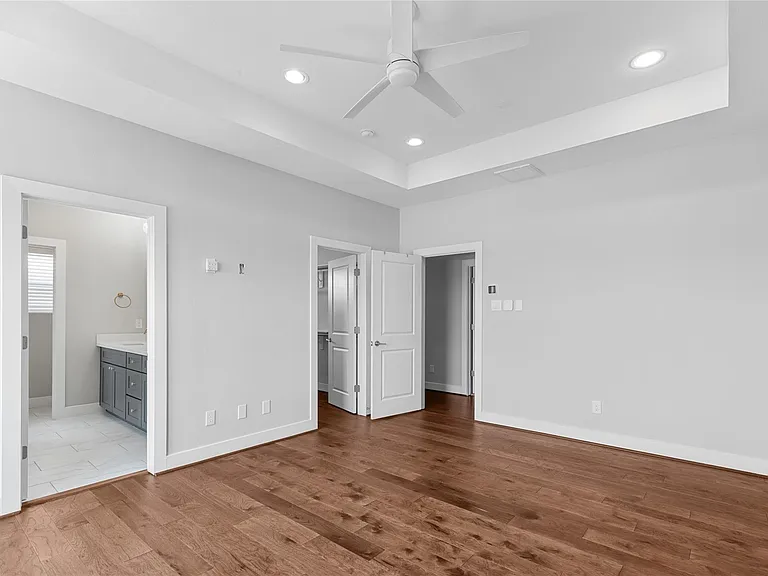 8320 Vista Bella Ln — Photo 23