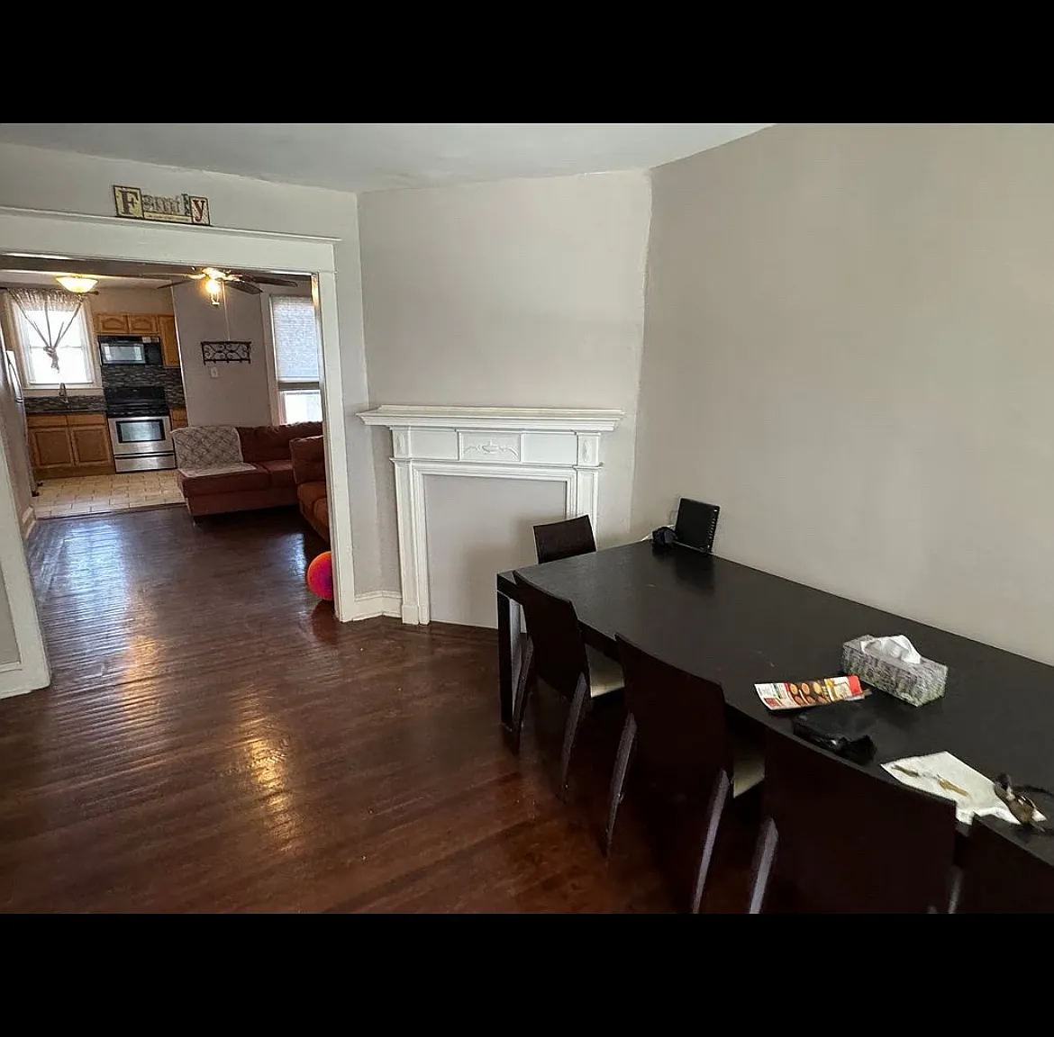 223 E Sheldon St — Photo 3
