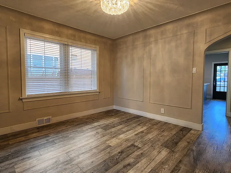 4632 Locke — Photo 10