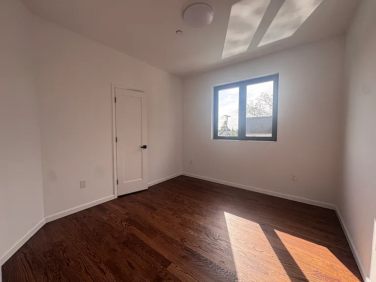 153 Hull Ave #2 — Photo 3