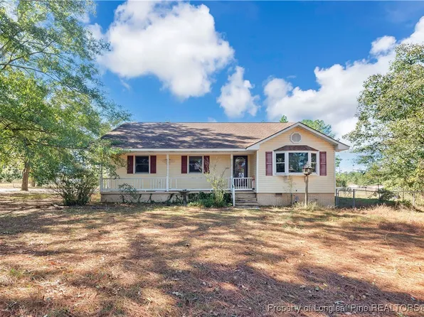 2333 Lake Upchurch Dr, Parkton, NC 28371