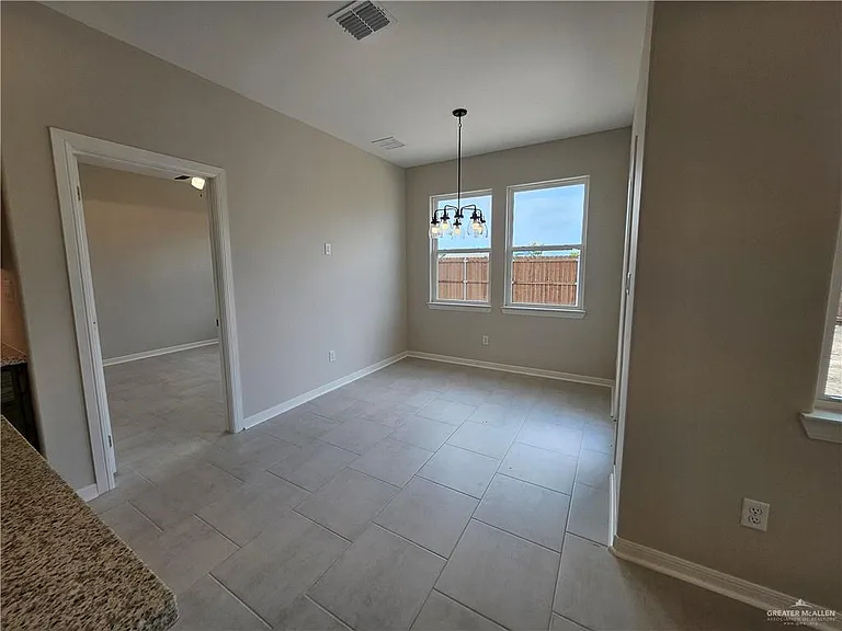3005 Grace St — Photo 6