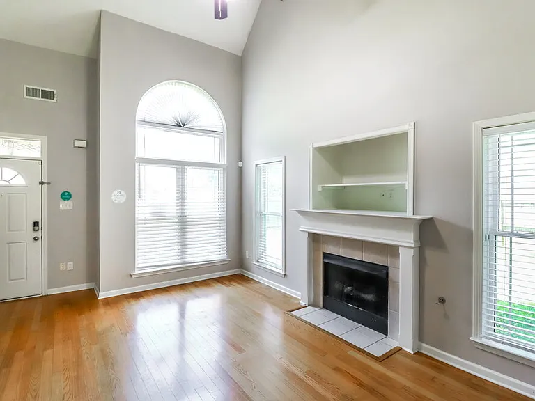 15 Cypress Grove Cv — Photo 6